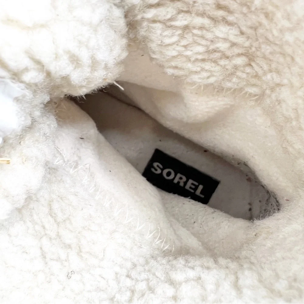 Sorel Black & White Houndstooth Winter Boots with Red Laces